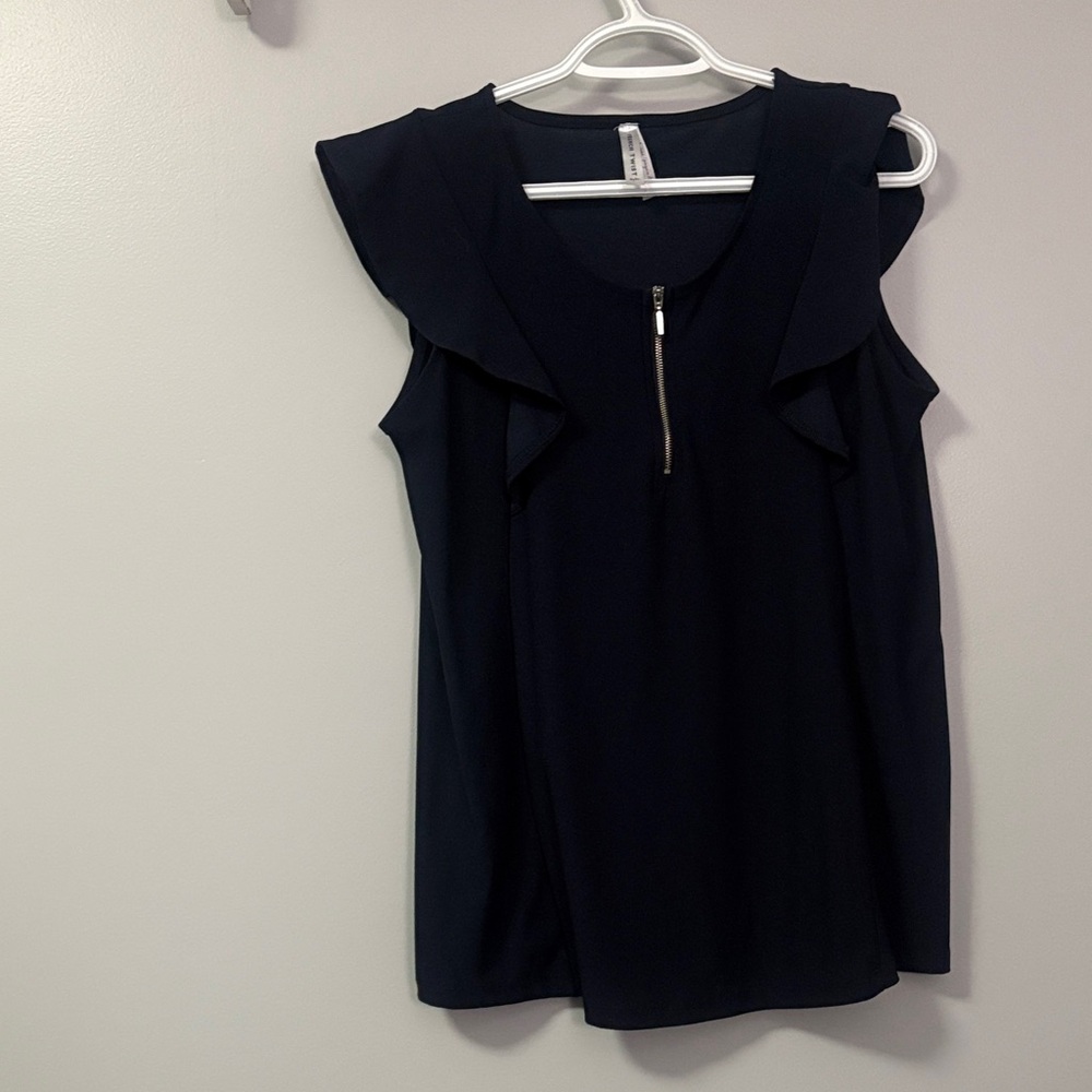 Chic Navy Ruffled Sleeveless Blouse